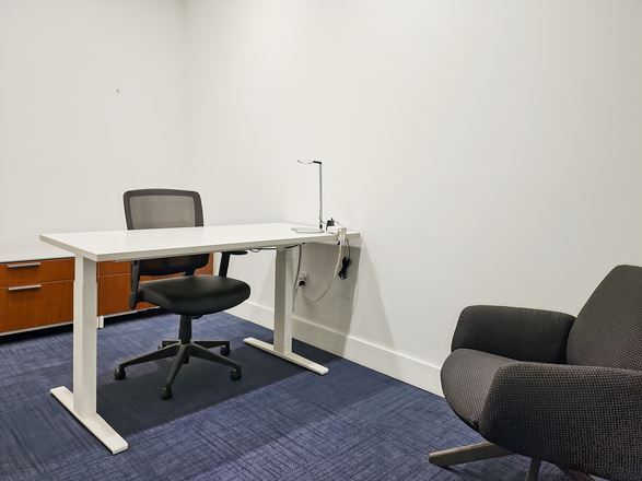 Regus - Jacksonville - Dennis St