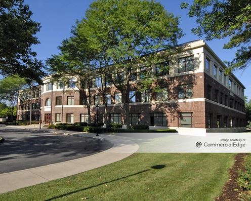 200 Glastonbury Blvd
