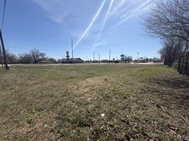 Del City Commercial Lot