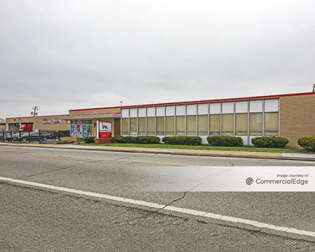 Industrial space for Rent at 5445 North Elston Avenue in Chicago