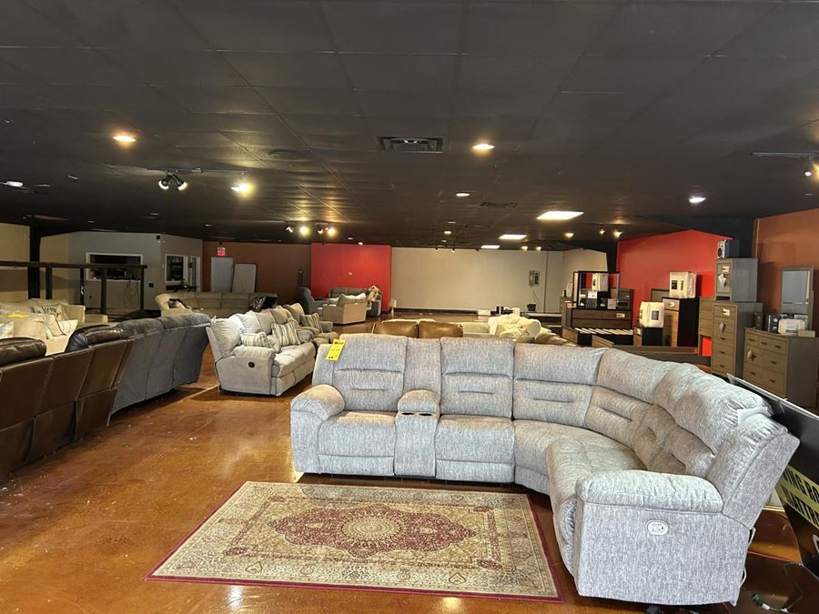 3870 Dickerson Pike