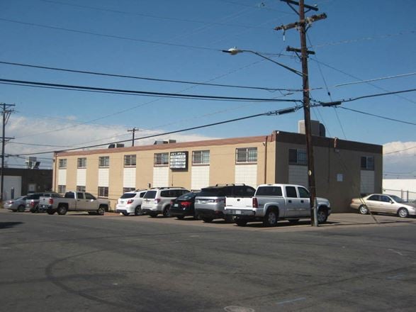 6767 E 39th Ave.