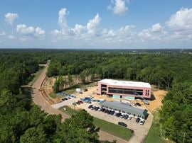 Class A Office - New Construction - Brandon / Amphiteatre District
