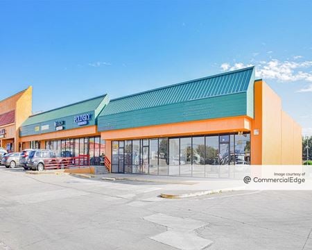 Retail space for Rent at 8621 Camp Bowie West Blvd in Fort Worth