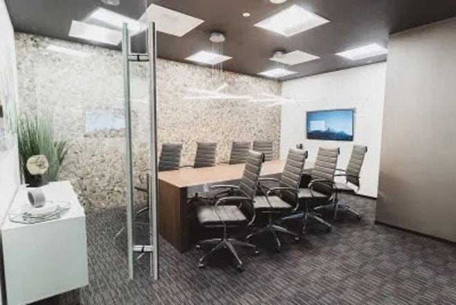 Lucid Private Offices - Uptown Cole Ave