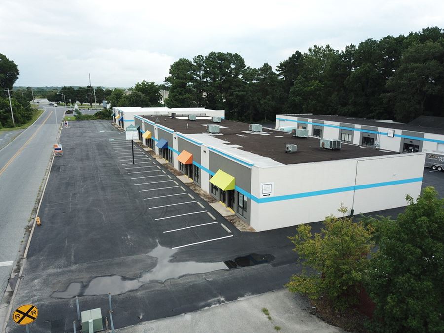 Naylor Mill Complex for Lease