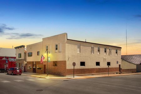 208 E Main St - Caledonia