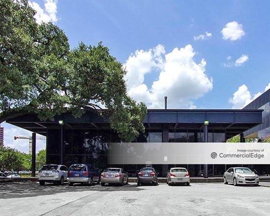 5115 Main Street