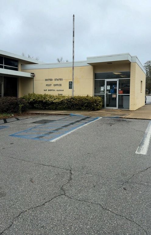 505 Forest Ave. - 3,034 SF on 1 acre corner lot, Zoned B-2