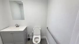 924 SF Suite 223 PROFESSIONAL & MEDICAL OFFICE SPACE FOR LEASE