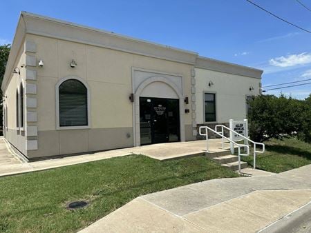 Commercial space for Sale at 401 W Main St in Allen