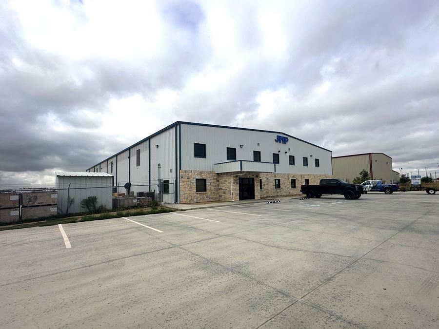 Dock & Grade-Level Loading Warehouse on I-20