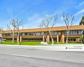 1000 Quail Street