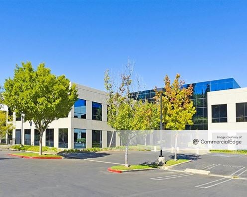 Gateway Corporate Center