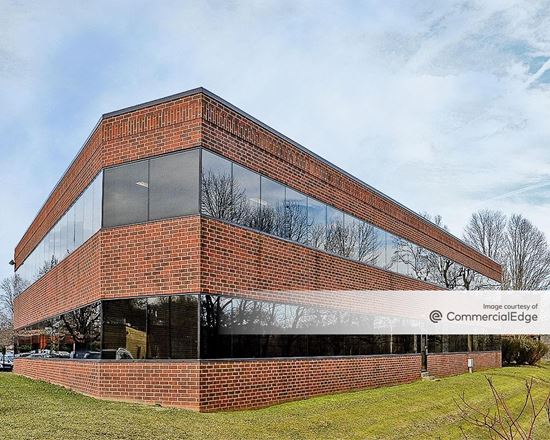 Whiteland Business Park - One Whiteland Plaza
