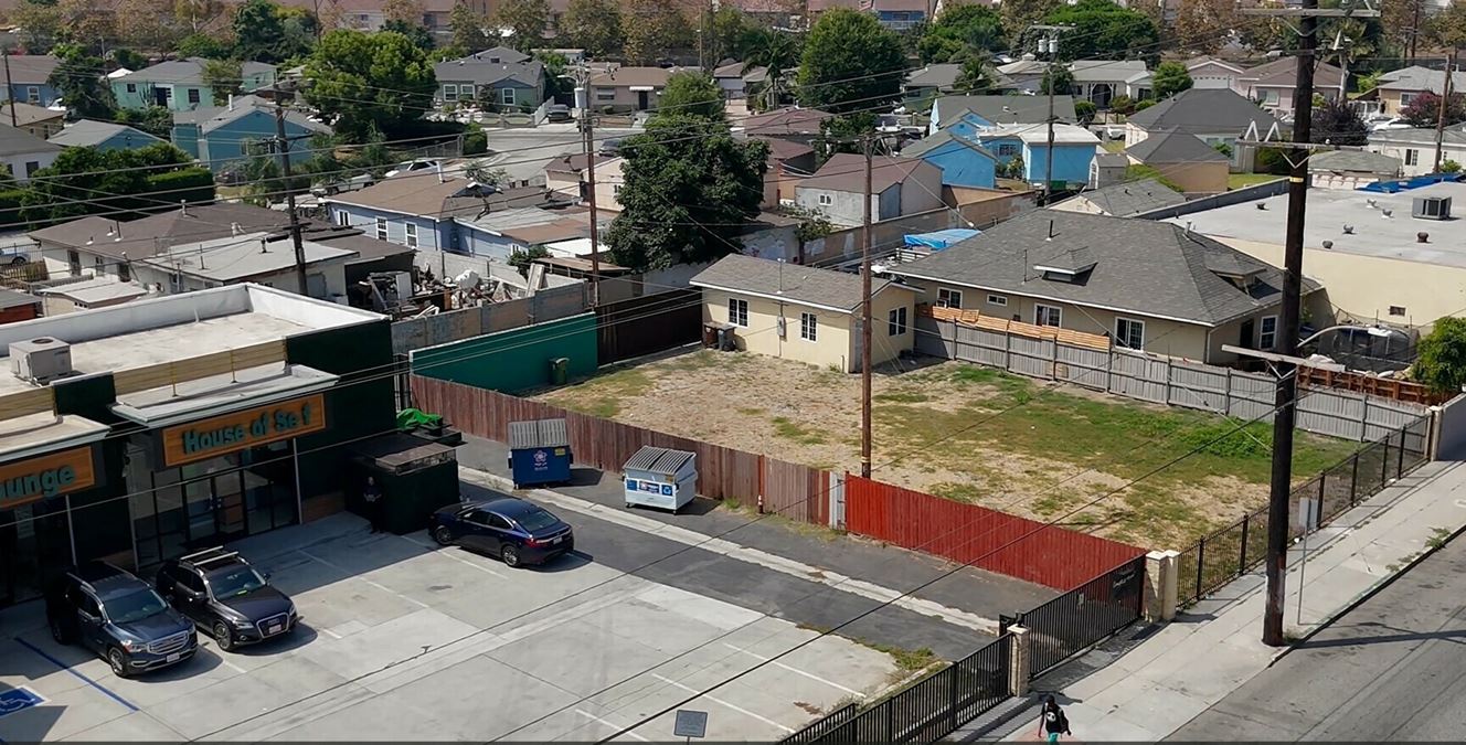 558 W Compton Blvd