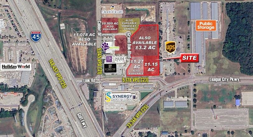 +/-1.15 acres - 1121 Grand Oak Blvd