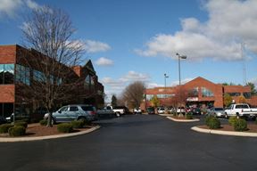 Thoroughbred Square - Bowling Green