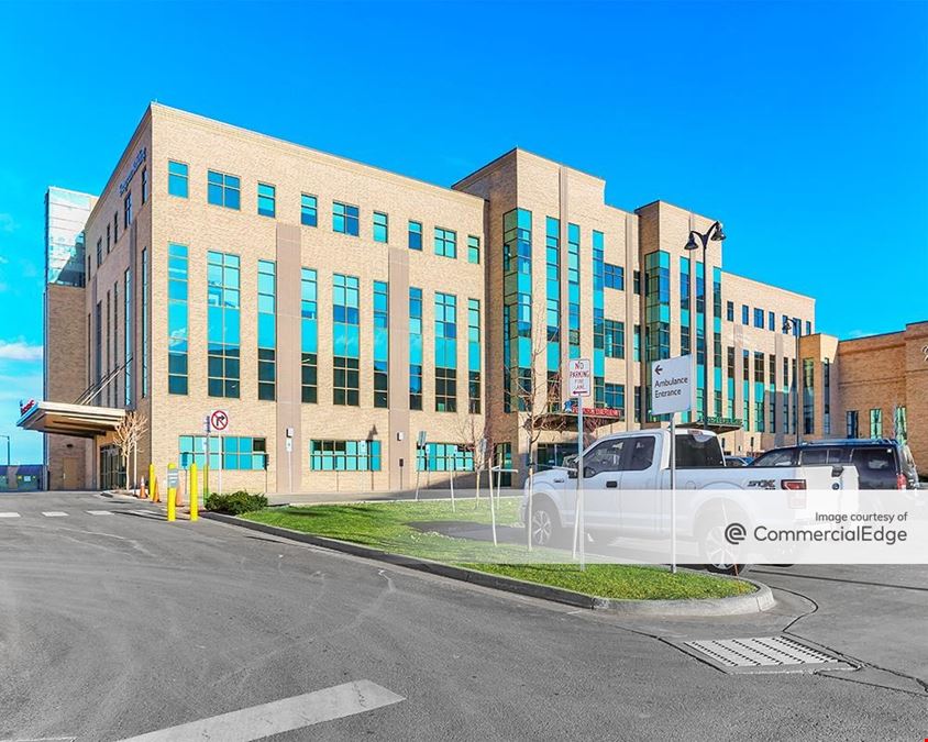 The Sky Ridge Medical Center - Evergreen Building