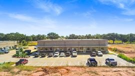 Premier Office/Warehouse Building for Sale | 2517 N. Frazier St., Conroe – High-Visibility Corner in Business Corridor