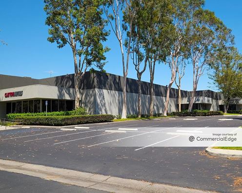 Carmenita Business Park - 15918 Carmenita Road