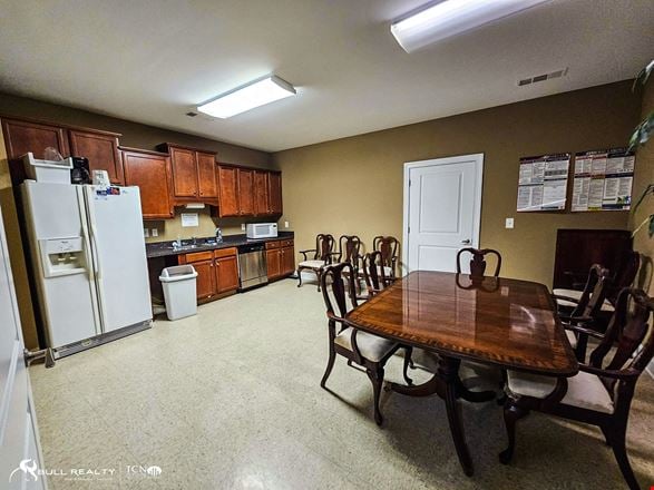 Holly Springs Office Suite | ±1,300 SF
