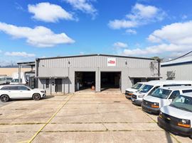 ±8,047 SF Office / Warehouse in Kenner Industrial Corridor