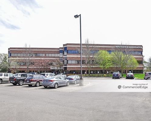 Woodbury Office Plaza