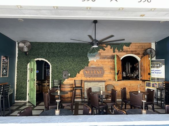 Downtown Winter Haven Office/Bar
