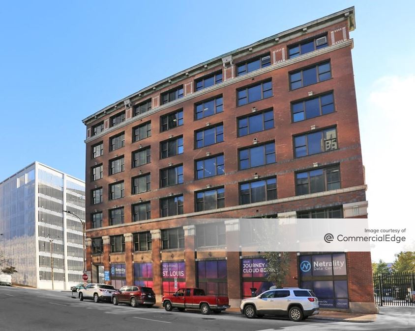 900 Walnut Street