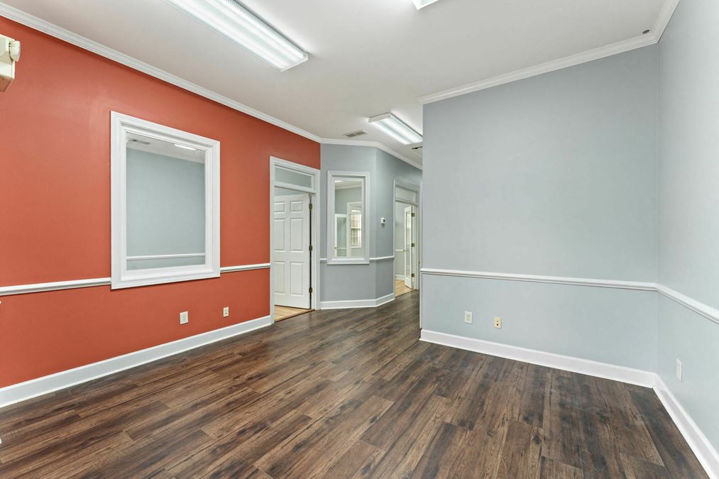 3535 Roswell Rd