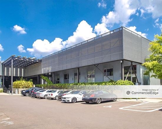 Pearl - Full Goods Office Building