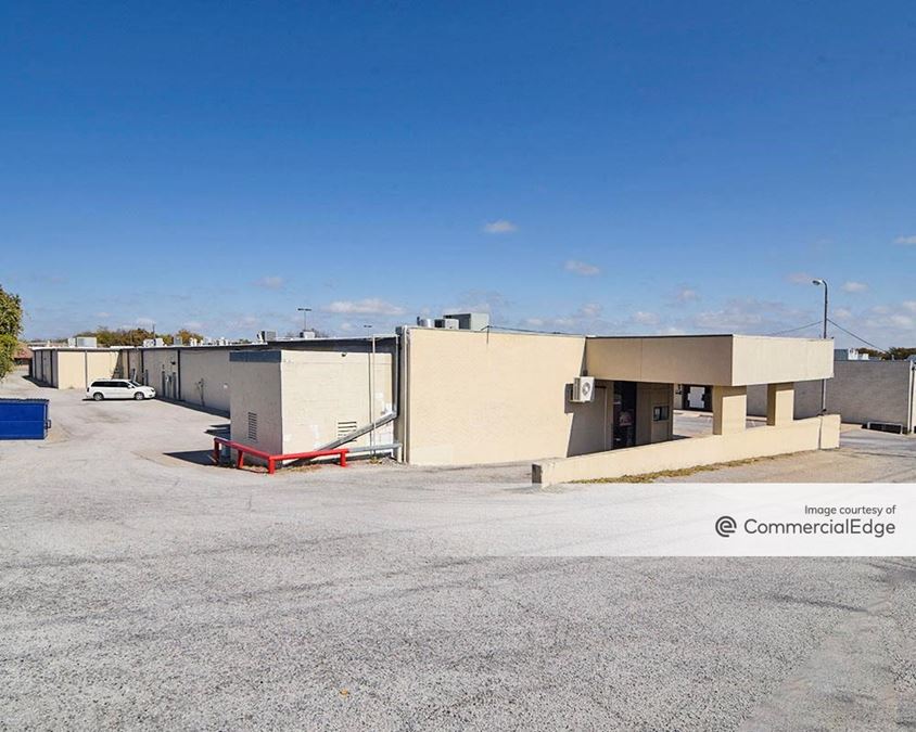 Parker Plaza Shopping Center