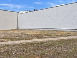 23-B South Essex Avenue