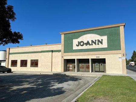 Retail space for Rent at 5255 Lakewood Blvd in Lakewood
