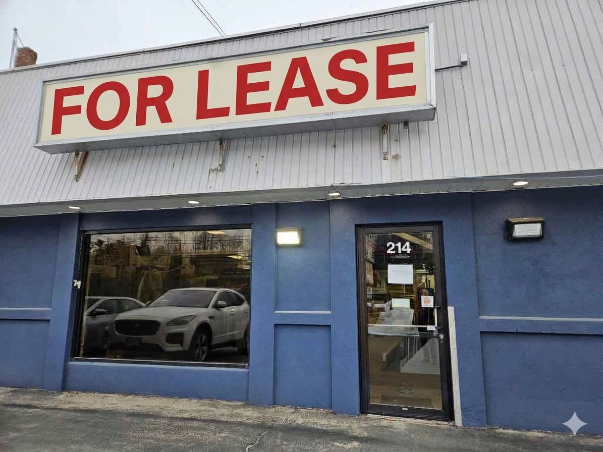 2733+/- Retail Space Available