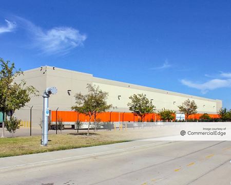 Industrial space for Rent at 2320 Beckleymeade Avenue in Dallas