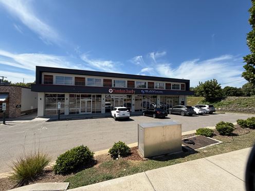 2713 Lebanon Pike