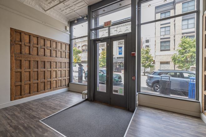 108 WASHINGTON STREET