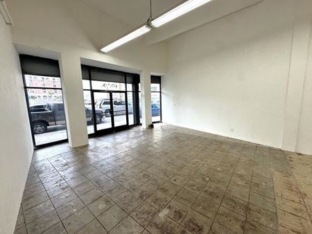Retail space for Rent at 1018-1020 S Los Angeles St in Los Angeles