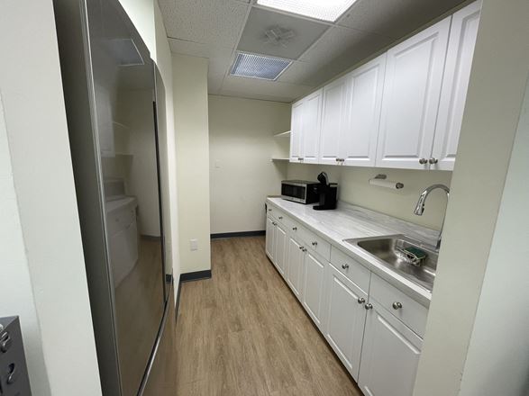 Single Offices - 400N Washington Street