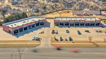 Retail space for Rent at 900 NW 150th St in Edmond