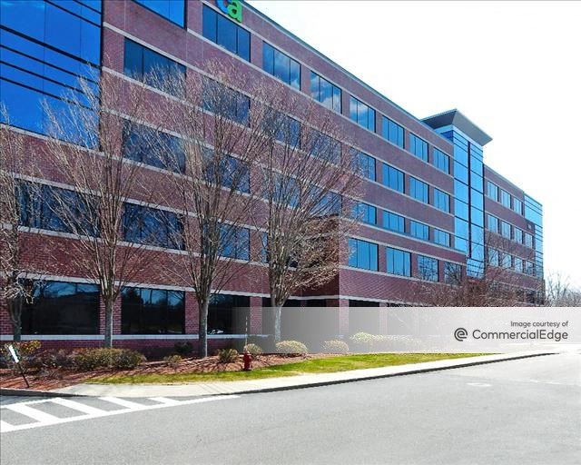 9/90 Corporate Center 100 Staples Drive 100 Staples Drive