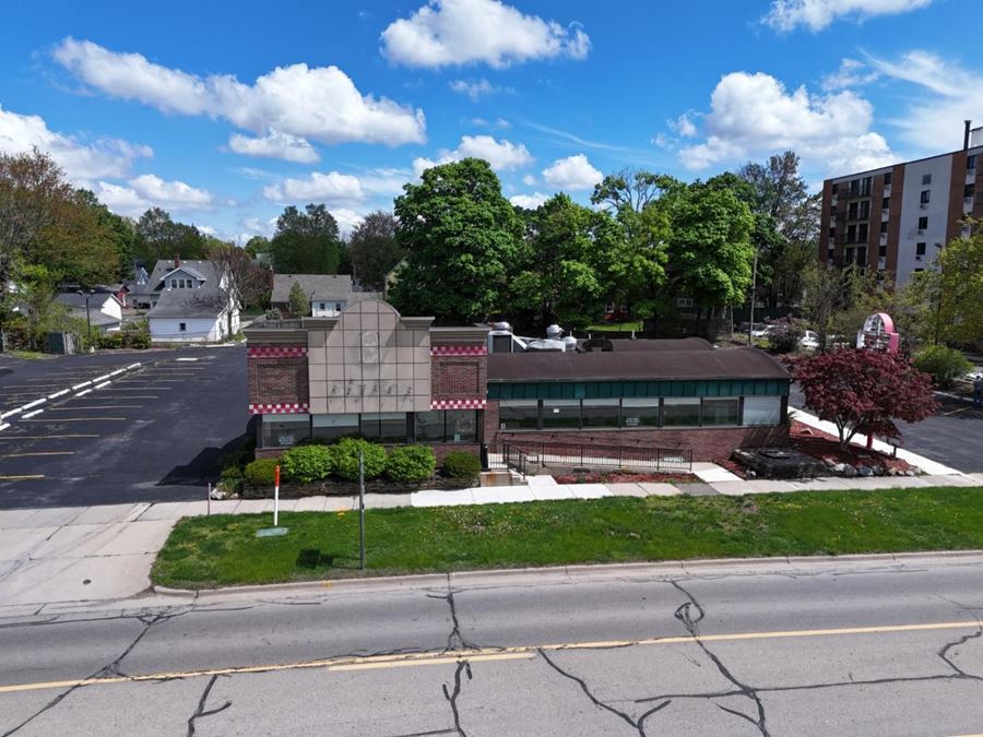 $1 Auction - Former Big Boy Restaurant | Detroit CSA