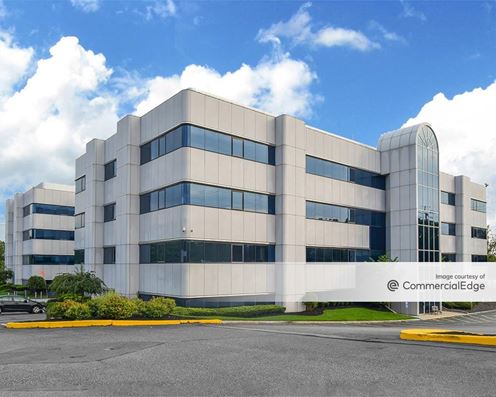 Crossroads North Corporate Park - 1393 Veterans Memorial Hwy