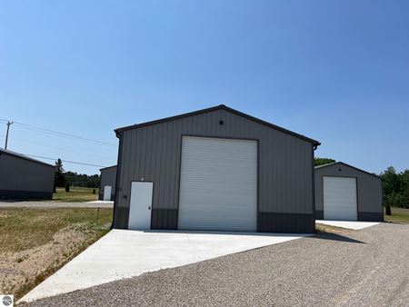 Photo of commercial space at 2790 Lynx Ln in Kingsley
