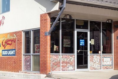 RETAIL FOR LEASE NEAR MSU