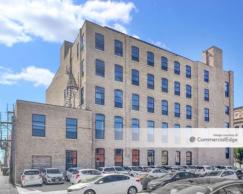 2003 West Fulton Street 2003 West Fulton Street Office Building