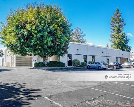 Industrial space for Rent at 420-430 Oakmead Pkwy in Sunnyvale