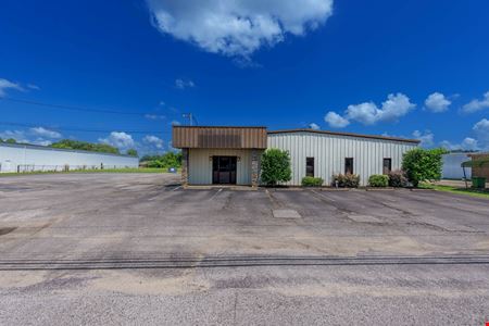 Photo of commercial space at 2713 Avalon Ave in Muscle Shoals